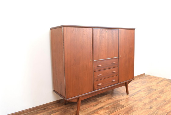 Image 1 of Mid Century Dänisches Teakholz-Highboard, 1960er Jahre.