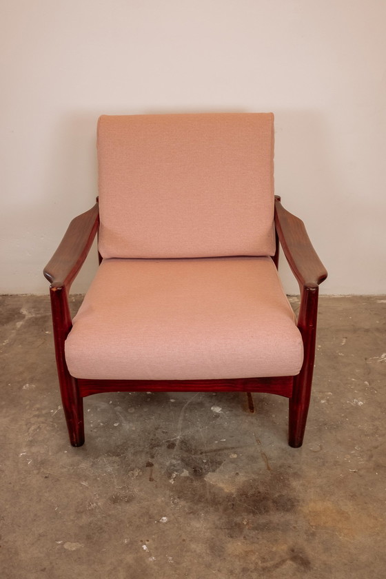 Image 1 of Vintage Teak 60s Armchair - Neu gepolstert Hellrosa