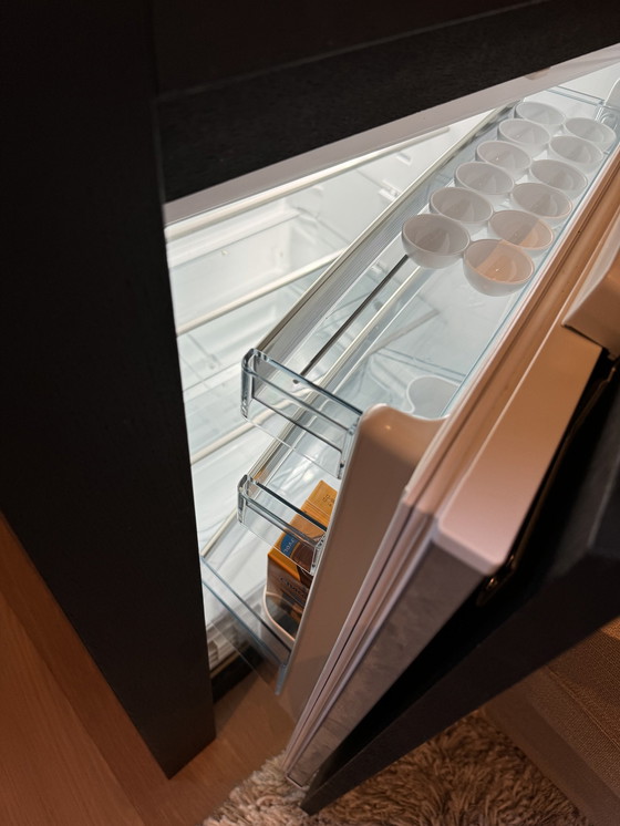 Image 1 of Luxuriöser hölzerner Getränkeschrank mit Kühlschrank