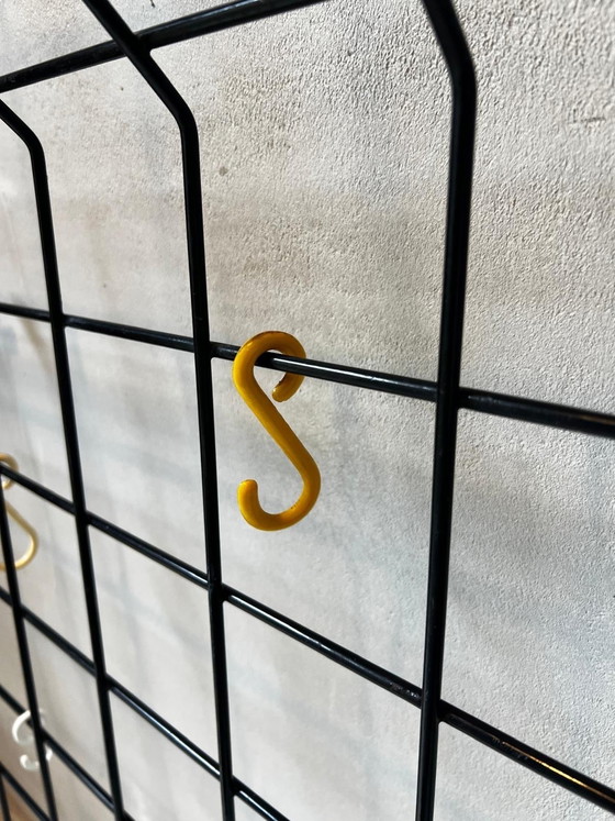 Image 1 of Vintage-Garderobe Design Karl Fichtel aus beschichtetem Stahldraht.