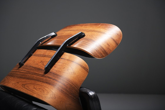 Image 1 of Eames Lounge Chair von Ray & Charles Eames von Mobilier International für Herman Miller