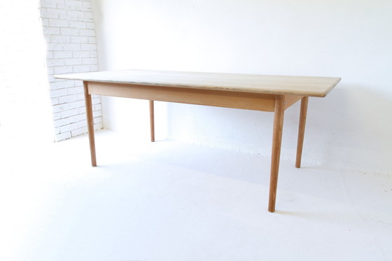 Image 1 of Hans Wegner-Schreibtisch