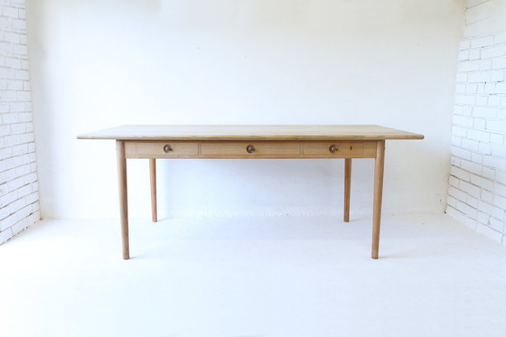 Image 1 of Hans Wegner-Schreibtisch