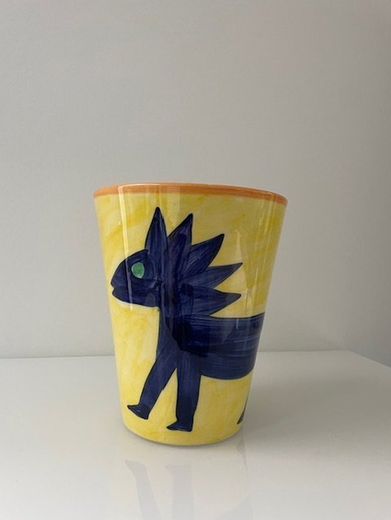 Image 1 of Handbemalte konische Vase mit primitiven Verzierungen