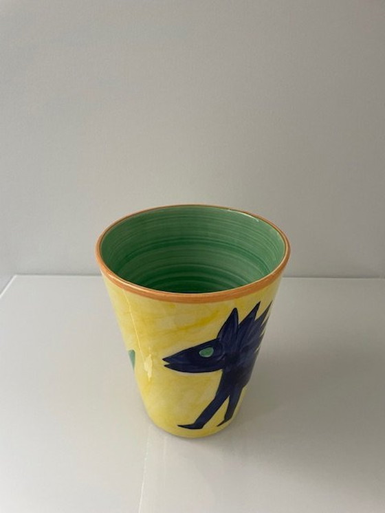 Image 1 of Handbemalte konische Vase mit primitiven Verzierungen