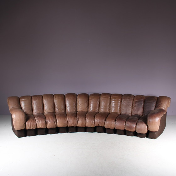 Image 1 of De Sede DS-600 "Non-Stop" Sofa in braunem Leder, Schweiz, 1960