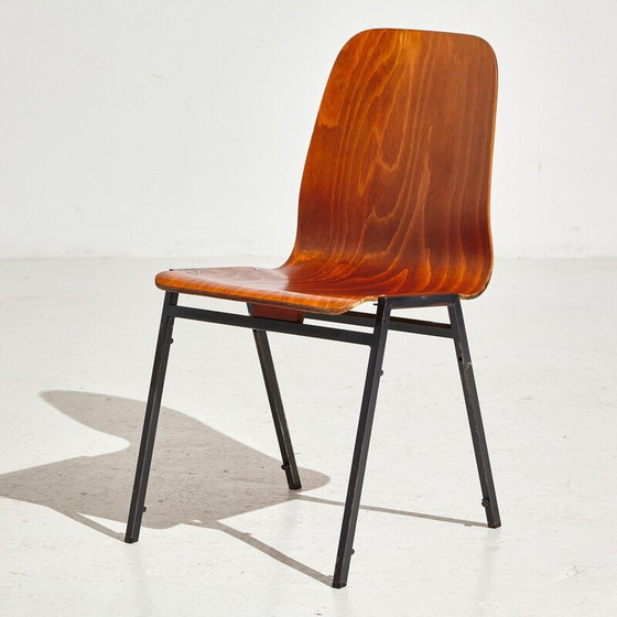 Image 1 of Stapelbarer Vintage-Stuhl aus Buchenholz, 1970er Jahre