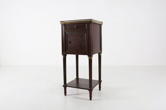 Image 1 of Vintage Französisch Empire Nachttisch in Holz mit Marmorplatte, 1950S