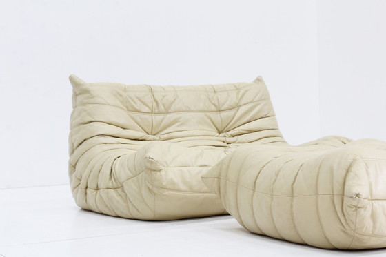 Image 1 of Vintage Togo Ligne Roset Sofa Set Beige Leder