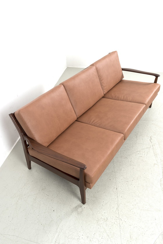 Image 1 of Vintage 3-Sitzer-Sofa Art.-Nr. 66749