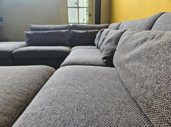 Image 1 of Montel-Sofa