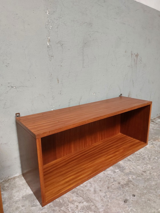 Image 1 of 2x Hängeschränke aus der Mid-century