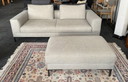 Design on Stock Aikon Sofa mit Ottomane