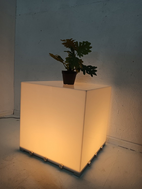 Image 1 of Beistelltisch UND Lampe, Jacob'S Art, Mailand