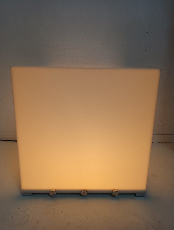 Image 1 of Beistelltisch UND Lampe, Jacob'S Art, Mailand