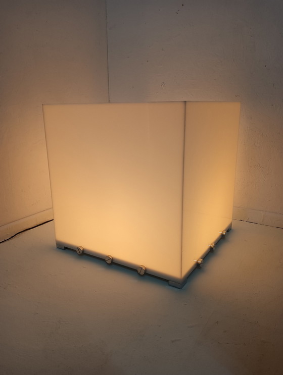 Image 1 of Beistelltisch UND Lampe, Jacob'S Art, Mailand