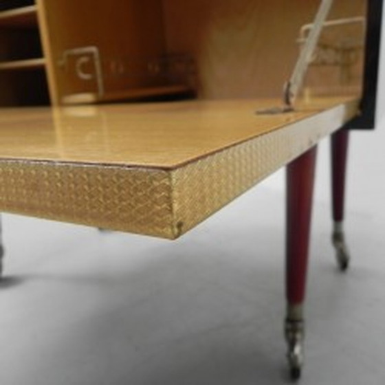 Image 1 of Vintage Getränkeschrank auf Rollen