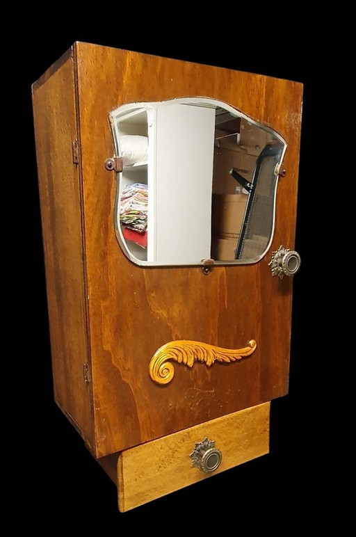 2017 Vintage Kleiner antiker Hängeschrank, Wandschrank