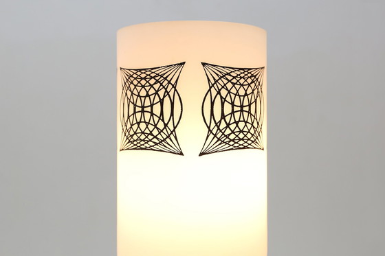 Image 1 of Mid Century Sechziger Jahre Tischlampe mit Opalglasschirm, Frankreich