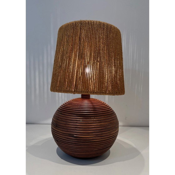 Image 1 of Runde Rattanlampe mit Seilschirm. Französisches Werk im Stil von Adrien Adoux und Frida Minet. Um 1970