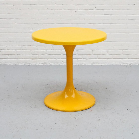 Image 1 of Space Age Gelber Tisch '70S