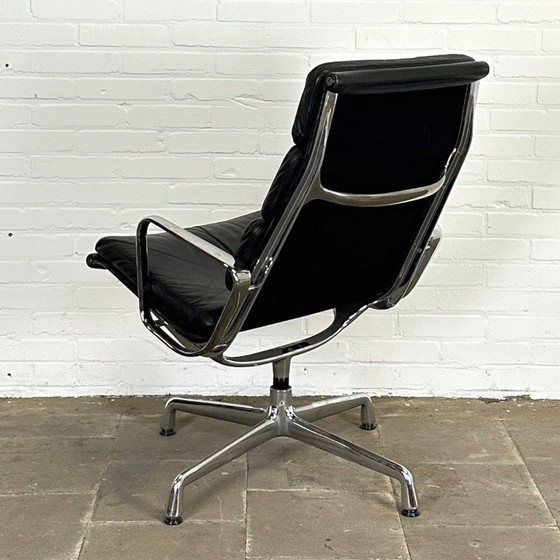 Image 1 of EA219 Soft Pad Armchair von Charles & Ray Eames für Vitra