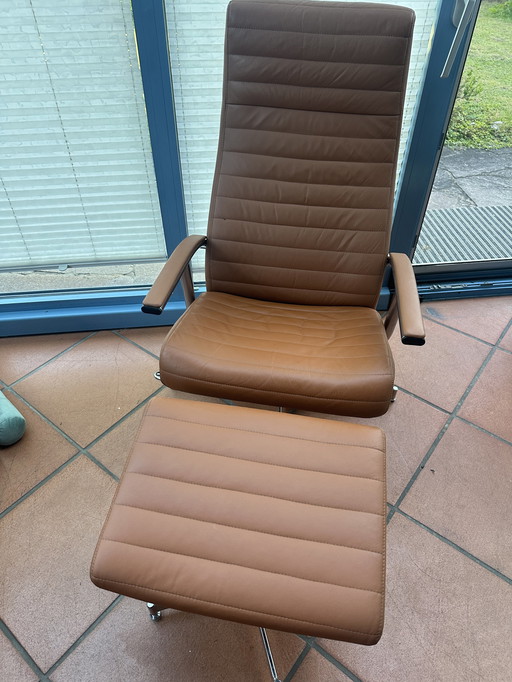 Drehbarer Vintage-Loungesessel aus braunem Leder