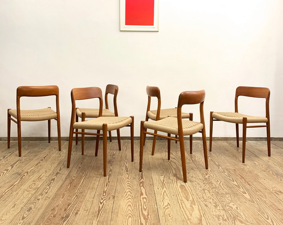 Image 1 of 6x J.L. Mollers Modell 75 Esszimmerstühle von Niels O. Moller