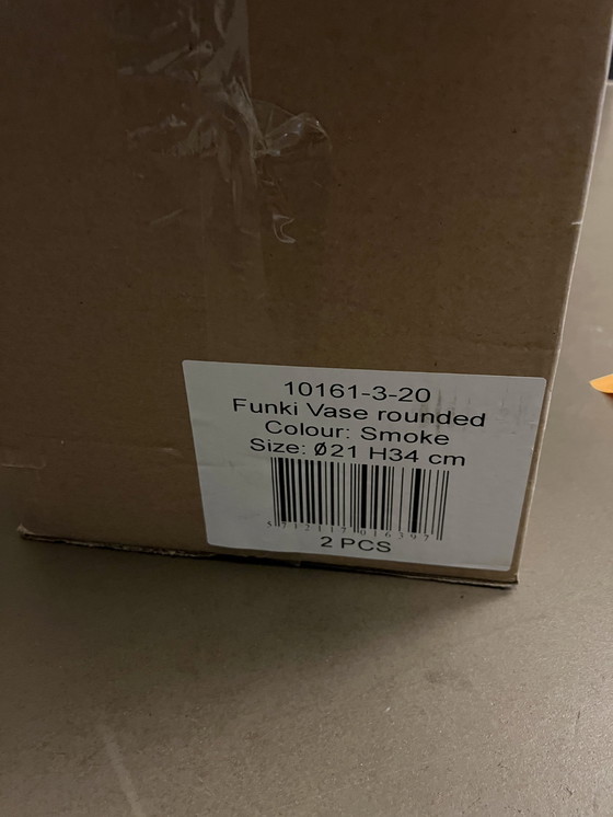 Image 1 of Louise Roe - Funki Vase abgerundet