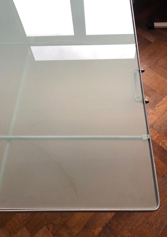 Image 1 of Niels Gammelgaard Moment Tisch