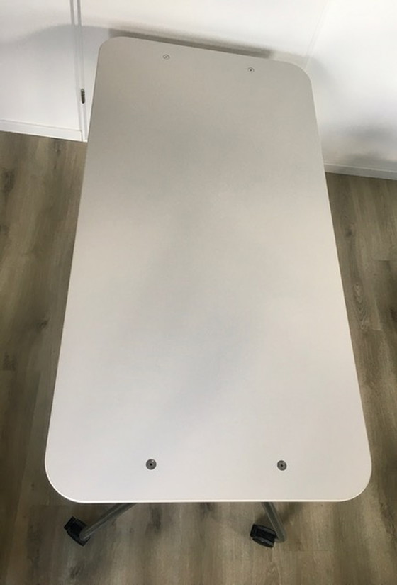 Image 1 of Vitra Ad-hoc-Tabelle