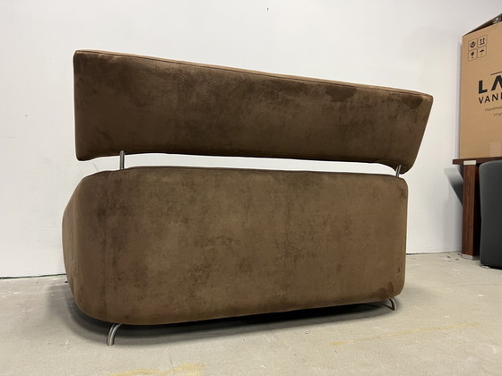 Image 1 of Leolux Solymi 2-Sitzer-Sofa, braunes Alcantara