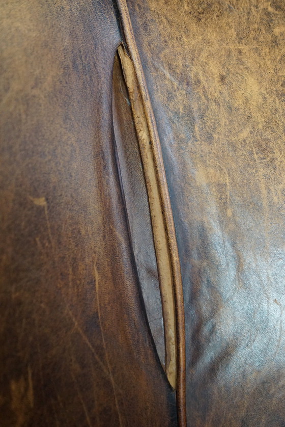 Image 1 of Clubsessel aus Schafsleder mit Gebrauchsspuren