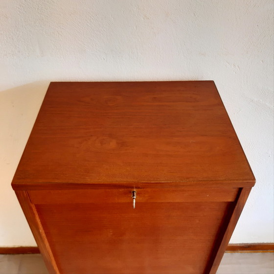 Image 1 of Dänischer Vintage Aktenschrank aus Teakfurnier