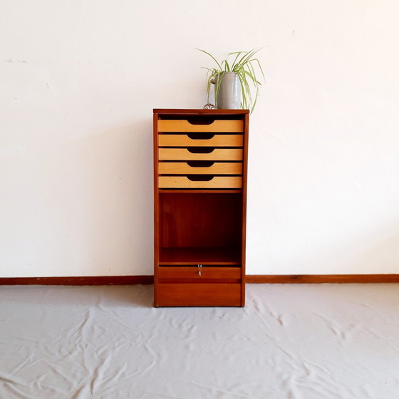 Image 1 of Dänischer Vintage Aktenschrank aus Teakfurnier