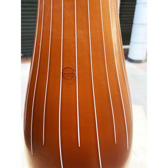 Image 1 of Bernsteinfarbene Vase mit weißen Strahlen und rotem Dekor von Salviati Murano Francesco Lucchese, 2005