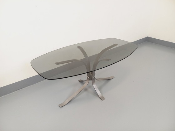 Image 1 of Couchtisch Oval Rechteckig Abgerundet Vintage Glas Und Verchromtes Metall Aus Den 70er Jahren