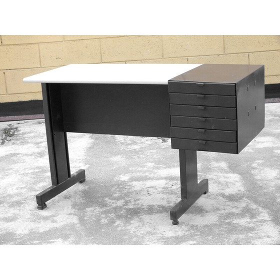 Image 1 of Alter Schreibtisch von Sottsass Ettore für Olivetti, Italien 1970