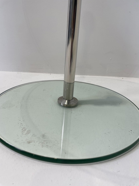 Image 1 of Design-Beistelltisch