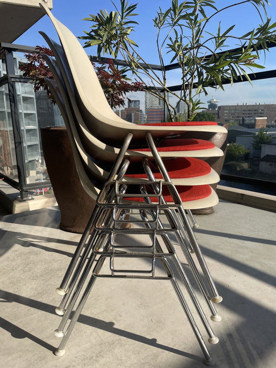 Image 1 of 4x Herman Miller Dss Eames Stacking Side Chairs