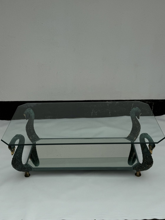 Image 1 of Vintage Hollywood Regency Schwan Tisch