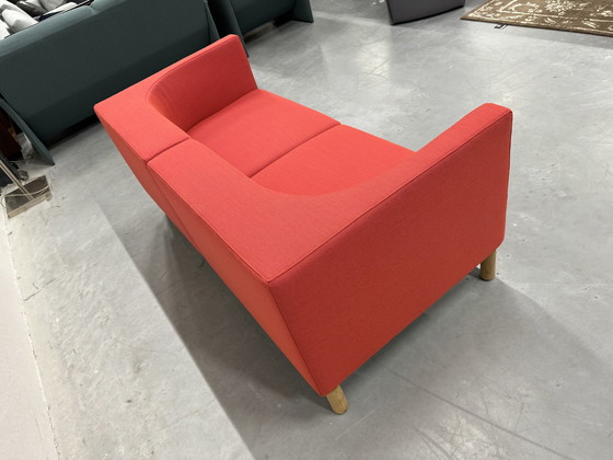 Image 1 of Arco 9300 Sofa 2-Sitzer Stoff Rot