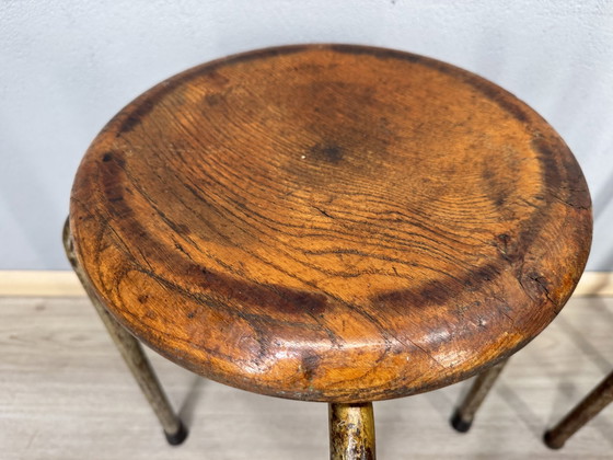 Image 1 of Drei industrielle Hocker