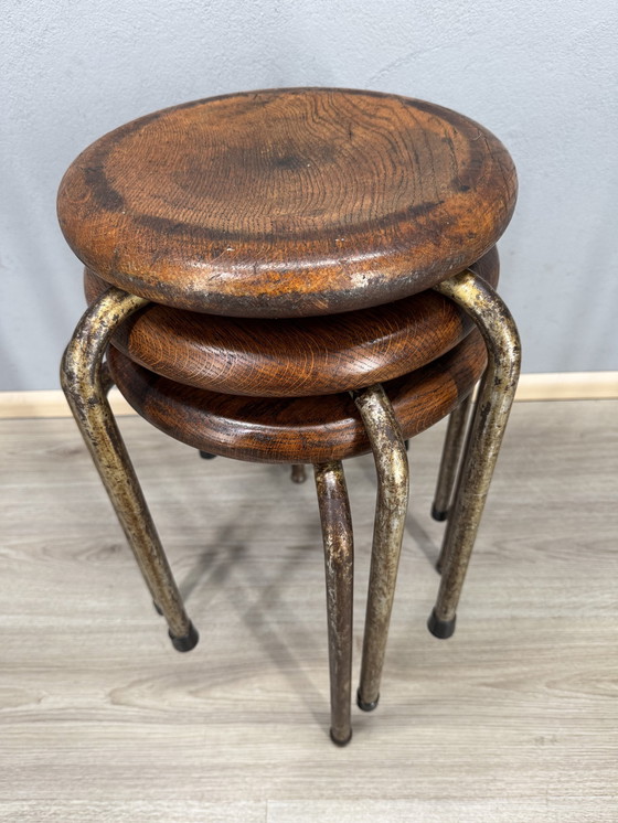 Image 1 of Drei industrielle Hocker