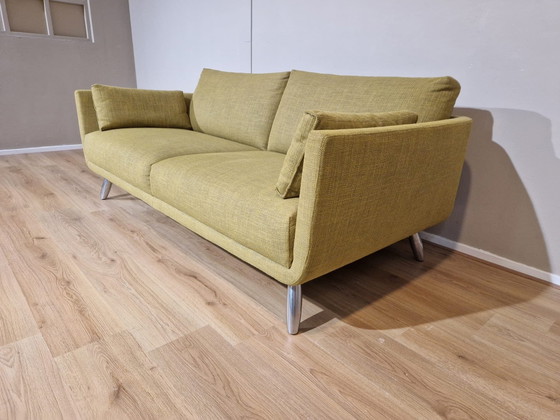 Image 1 of Design On Stock Byen - 2.5-Sitzer Sofa - Grün - Gelb - Stoff