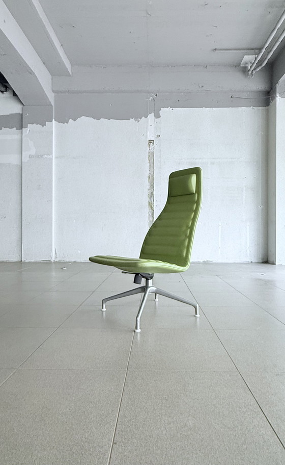 Image 1 of Cappellini Lotus Leder-Drehstuhl von Jasper Morrison