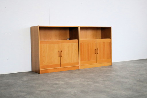 2X Schwedische Vintage-Schränke