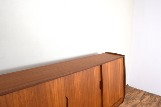 Image 1 of Mid Century Dänisches Teakholz-Highboard, 1960er Jahre.