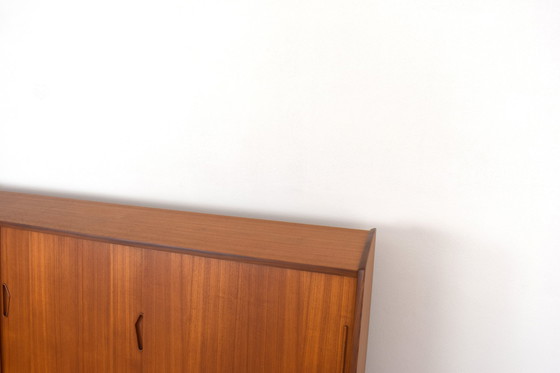 Image 1 of Mid Century Dänisches Teakholz-Highboard, 1960er Jahre.