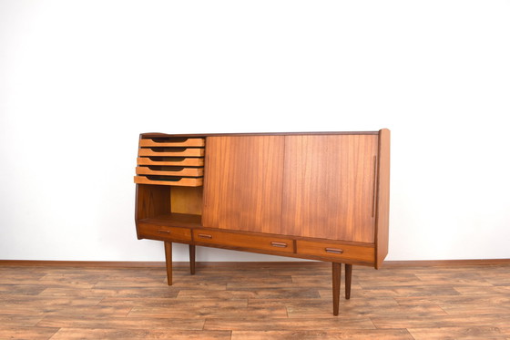 Image 1 of Mid Century Dänisches Teakholz-Highboard, 1960er Jahre.